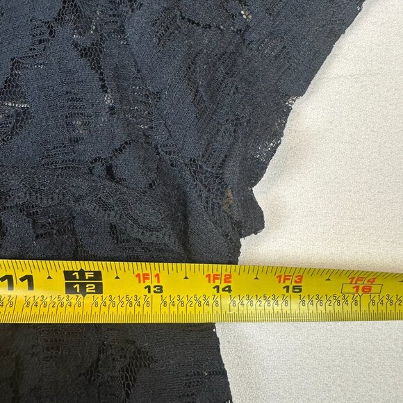 Hollister Short Sleeve Lace Top in Navy Blue - Picture 5 of 6